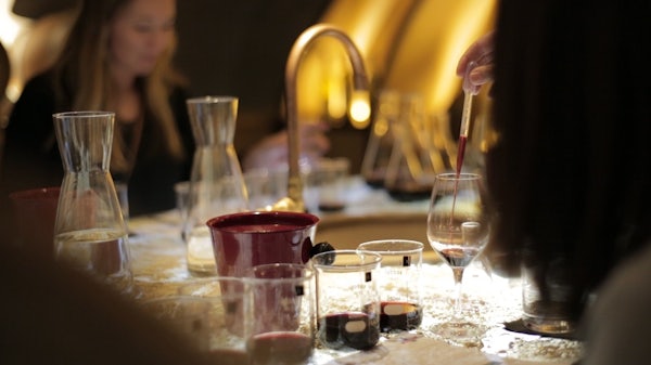 MAKE YOUR OWN WINE header image