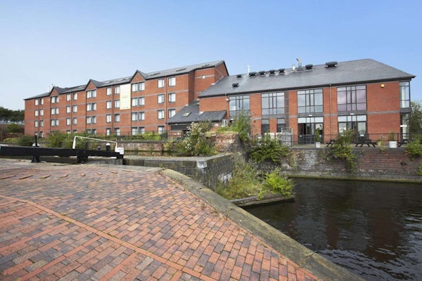 CAMPANILE BIRMINGHAM ASTON header image