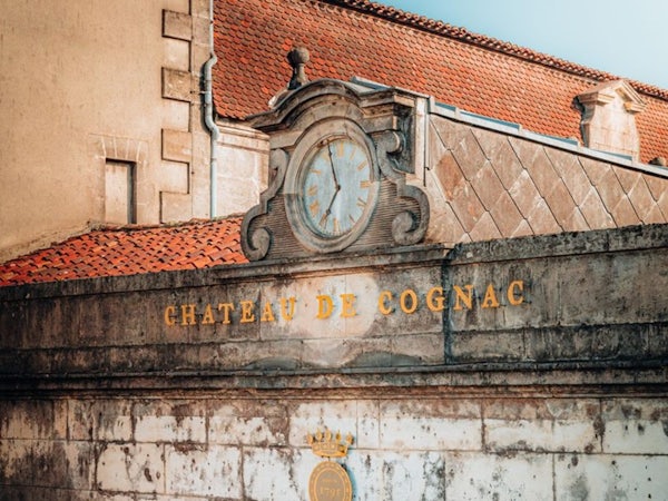 AT THE HEART OF THE CHÂTEAU TOUR header image