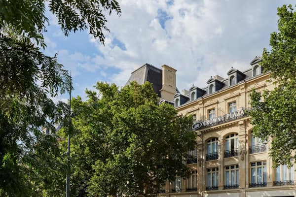 CROWNE PLAZA PARIS REPUBLIQUE header image
