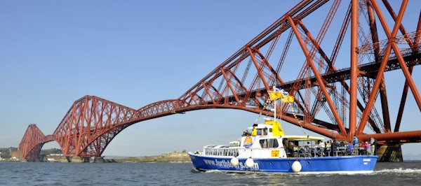 BOAT AND BRIDGES TOURS header image