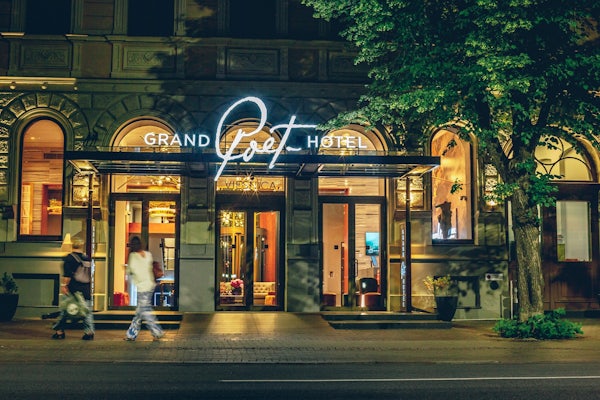 GRAND POET HOTEL BY SEMARAH header image