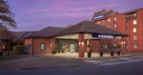 DOUBLETREE BY HILTON MANCHESTER AIRPORT header image