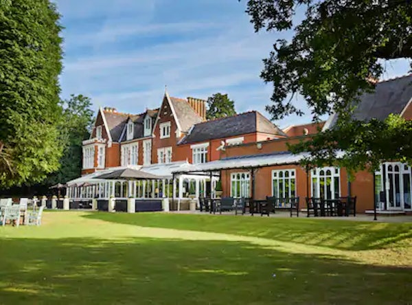 DOUBLETREE BY HILTON ST ANNE'S MANOR header image