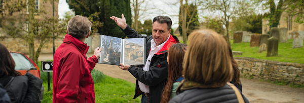 DOWNTON FILMING LOCATIONS, COTSWOLDS & HIGHCLERE CASTLE header image