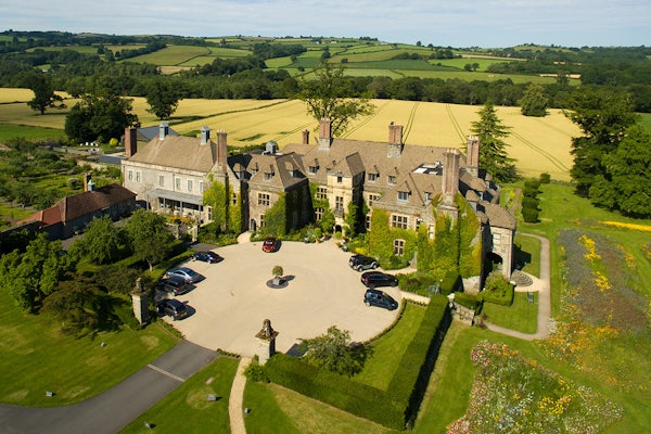 LLANGOED HALL header image