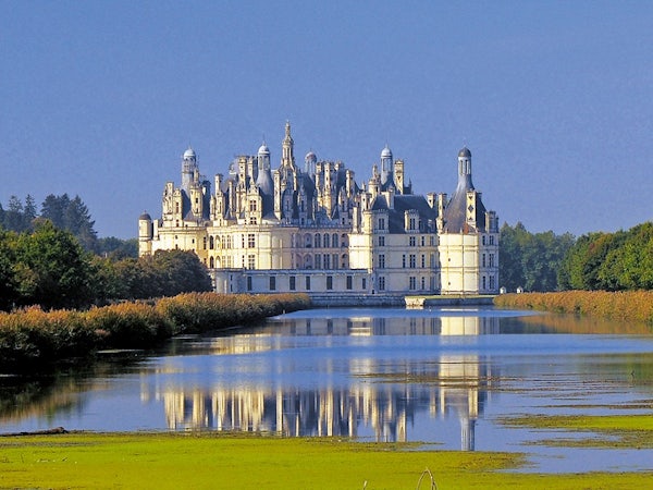 LOIRE VALLEY DAY-TRIP INC. PICK-UP ON THE CHAMPS-ELYSÉES header image