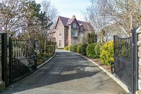 PENRHIW PRIORY header image