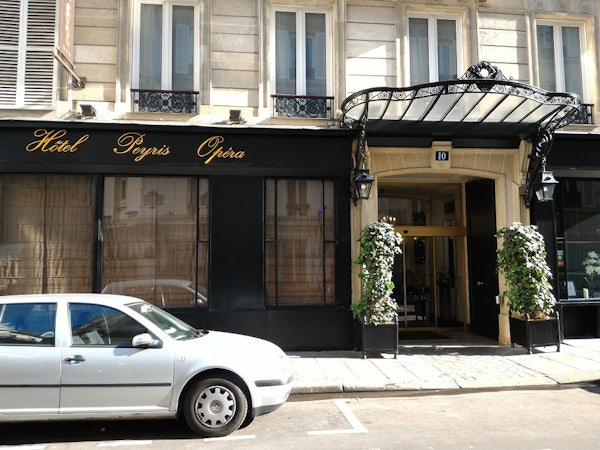 PEYRIS OPERA header image