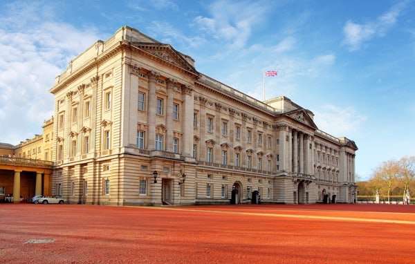 MAGIC OF LONDON WITH CREAM TEA AT HARRODS header image
