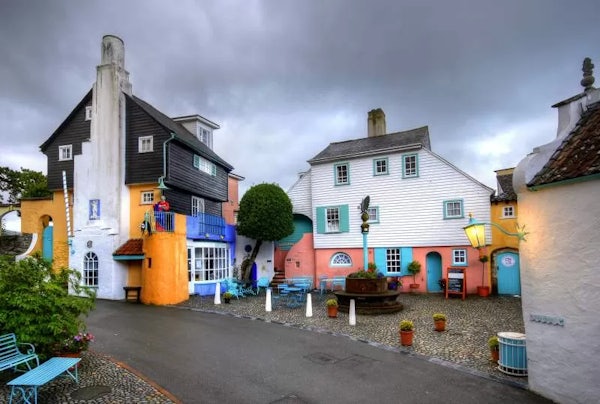 VILLAGE PORTMEIRION HOTEL header image