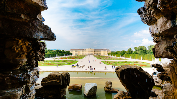 SCHONBRUNN SCHLOSS AND PARK header image