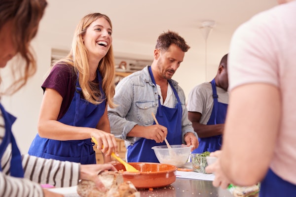 ROYAL COOKING CLASS & SUPPER CLUB header image
