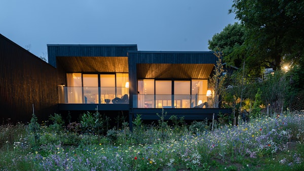 WOODLAND SUITES header image